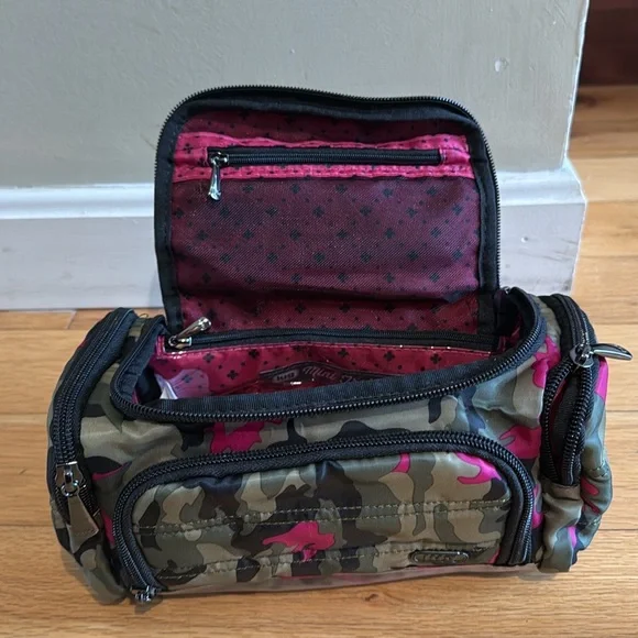 Lug Mini Trolley Bag in pink camo, NEW - Picture 3 of 10